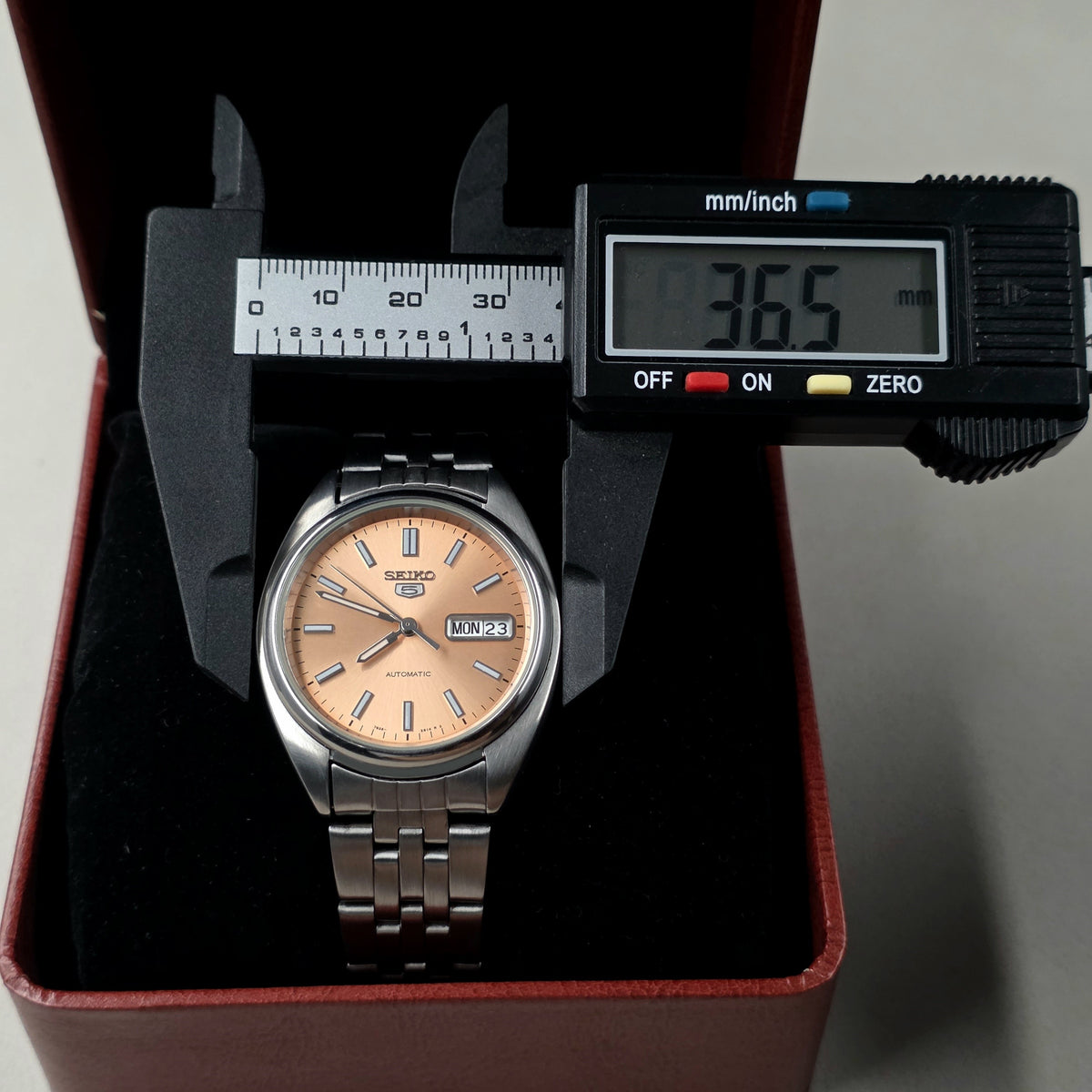 Seiko 5 SNXA11 Ref. 7S26-0430