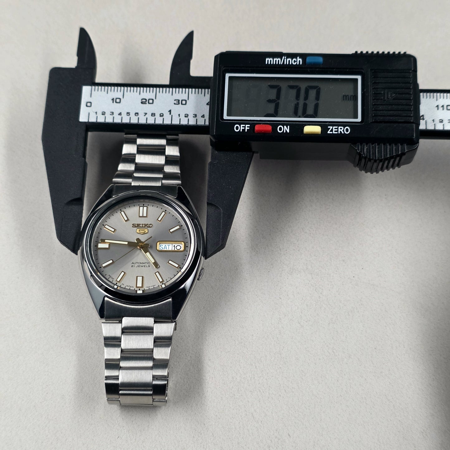 Seiko 5 Automatic 7S26-0480 Grey