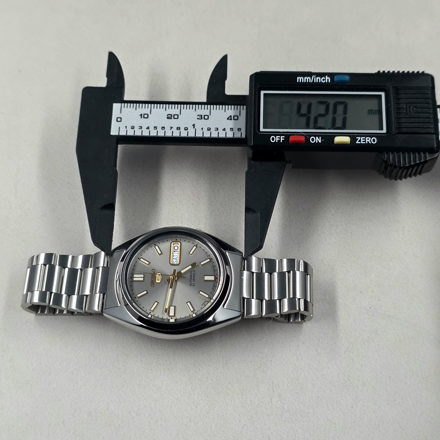 Seiko 5 Automatic 7S26-0480 Grey