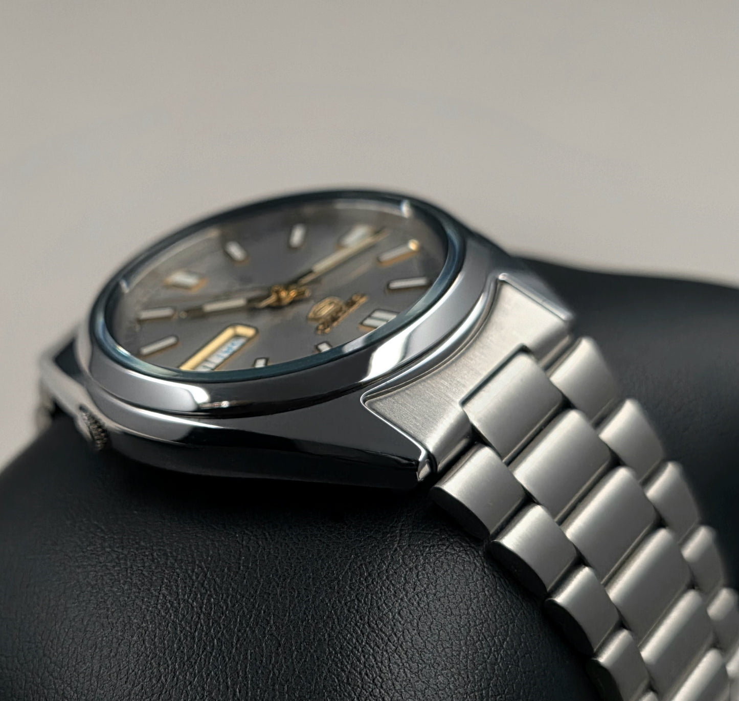 Seiko 5 Automatic 7S26-0480 Grey