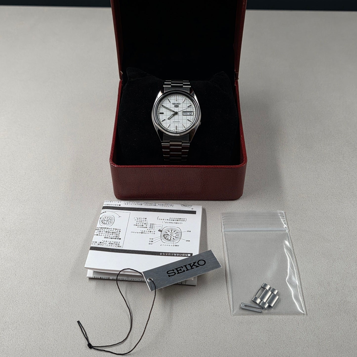 Seiko 5 Automatic 7S26-0480 White