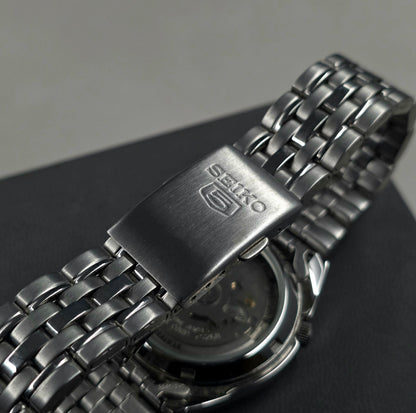 Seiko 5 “Speed Racer” SNK371K1 Ref. 7S26-01V0