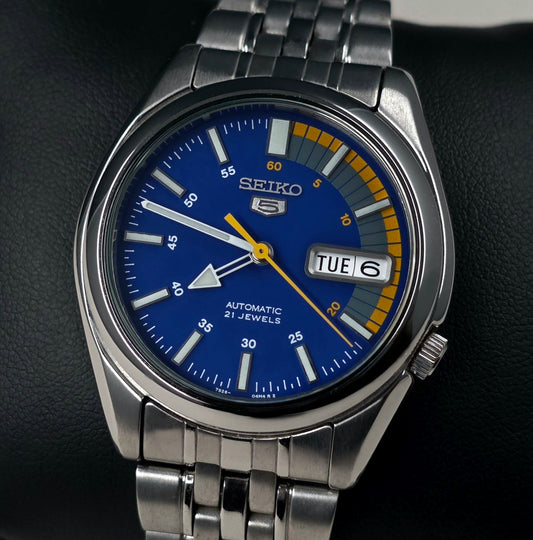 Seiko 5 “Speed Racer” SNK371K1 Ref. 7S26-01V0