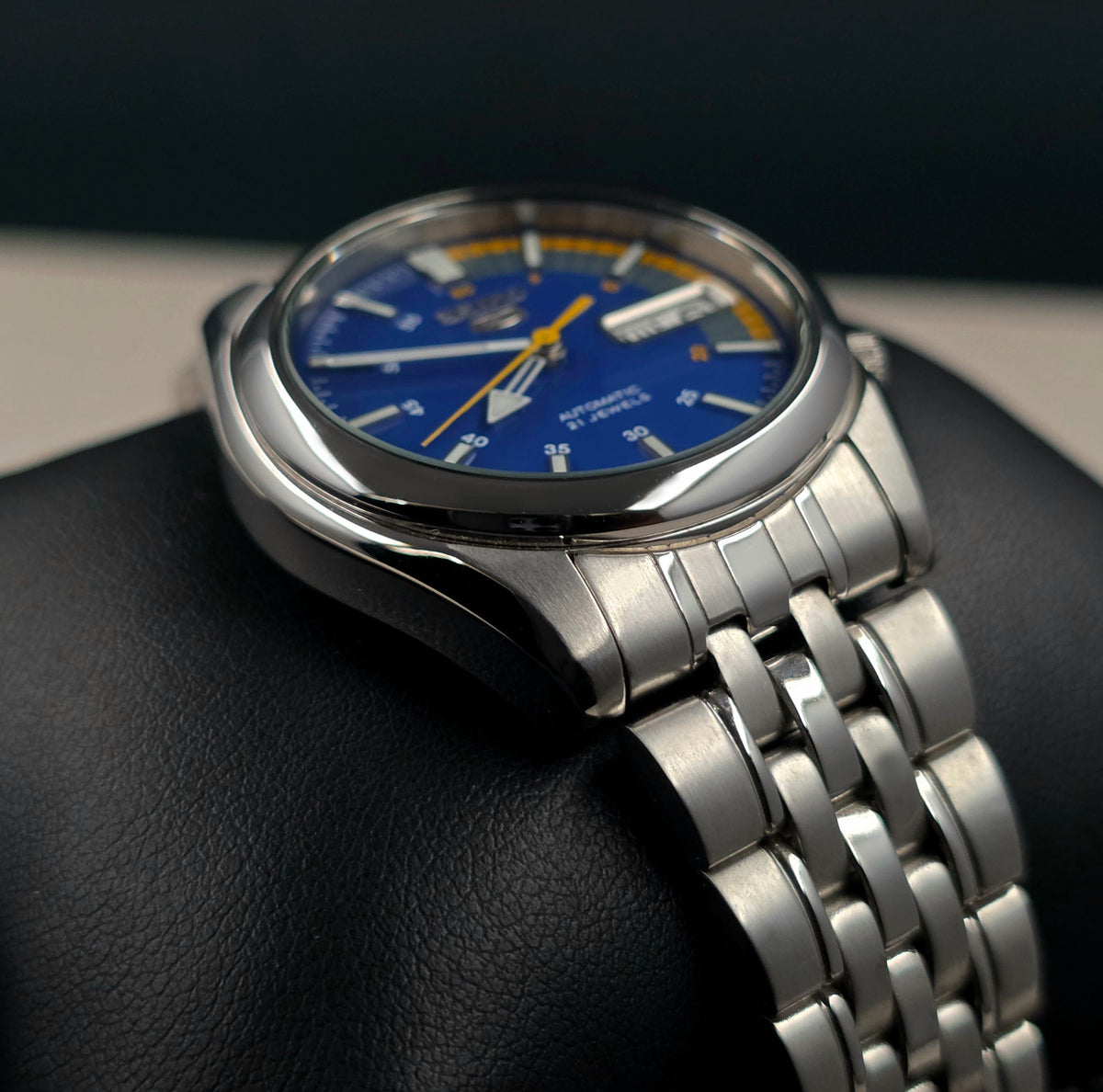 Seiko 5 “Speed Racer” SNK371K1 Ref. 7S26-01V0