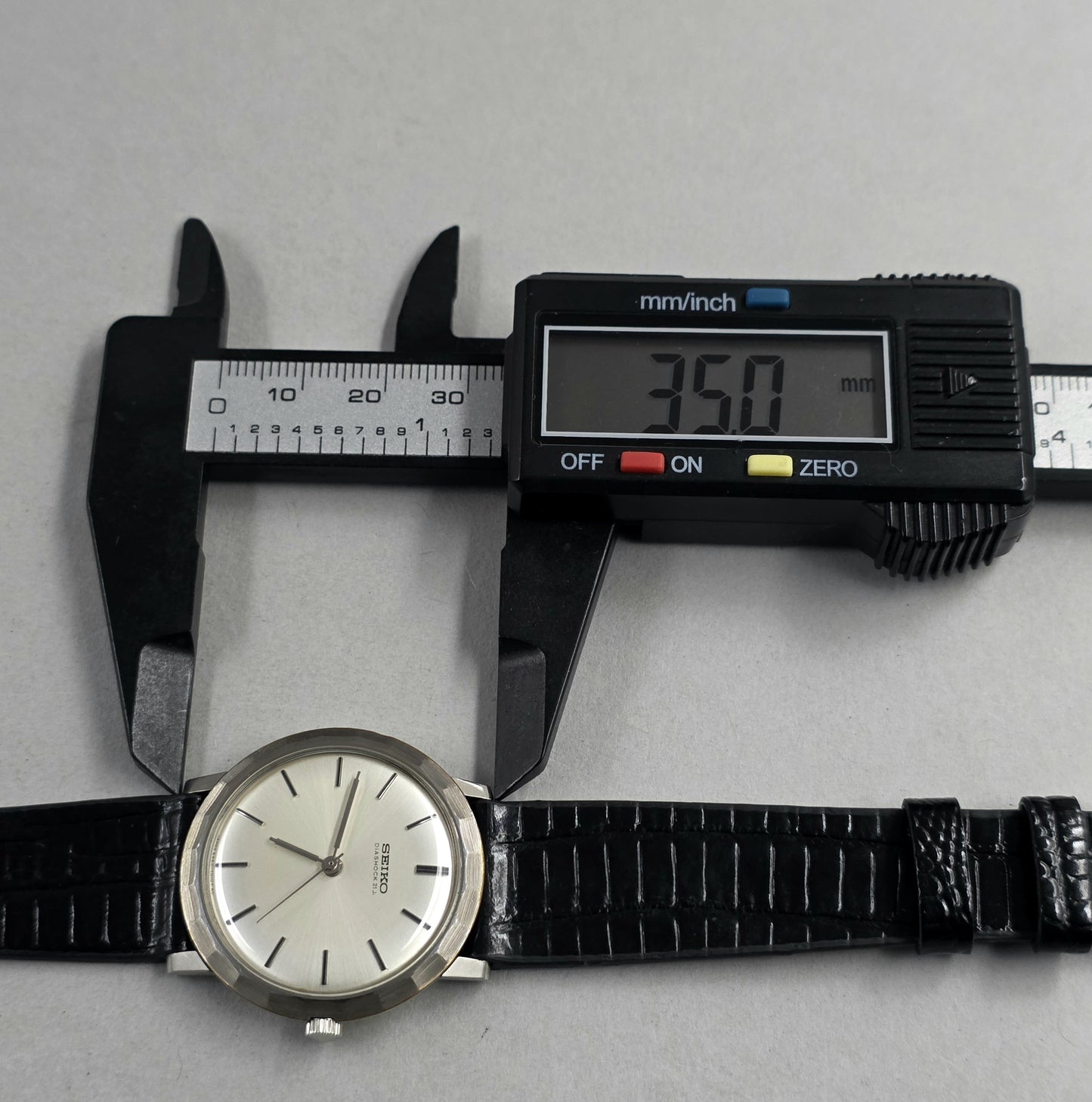 Seiko 6660-7020 - Ultra-Thin