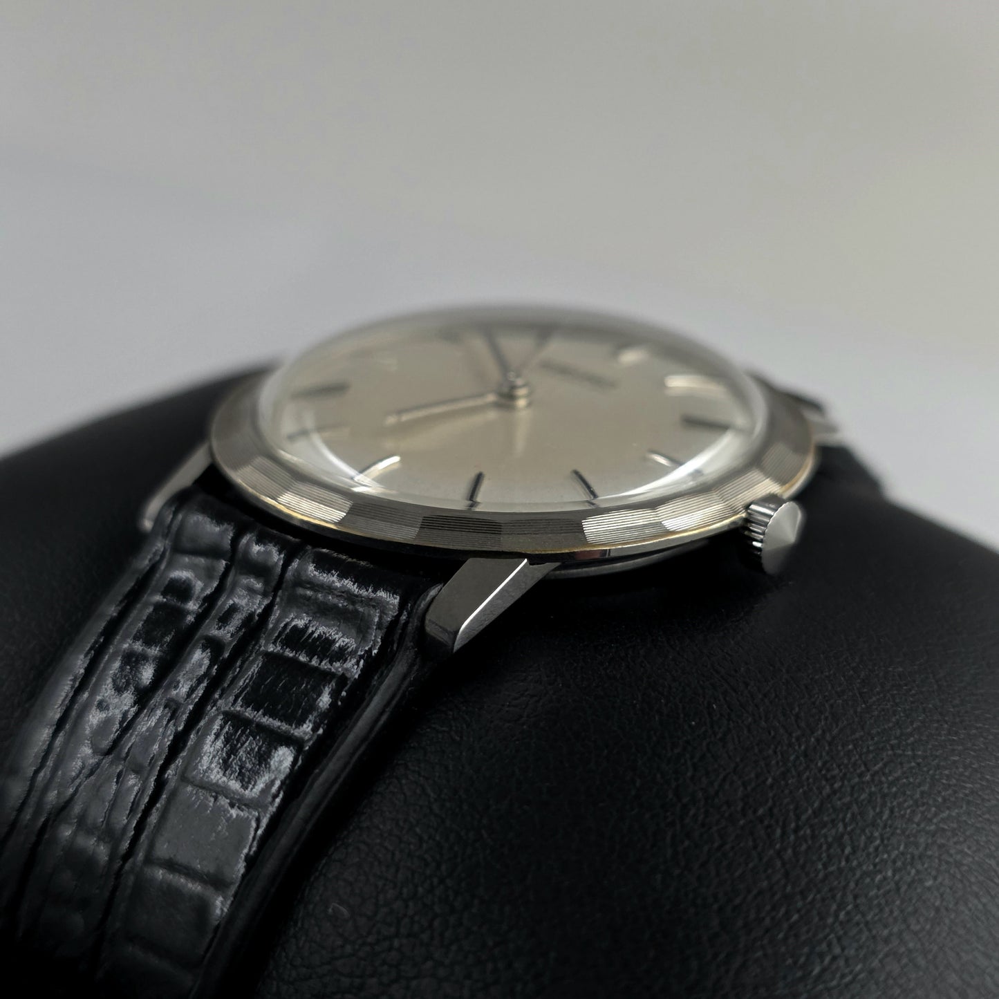 Seiko 6660-7020 - Ultra-Thin