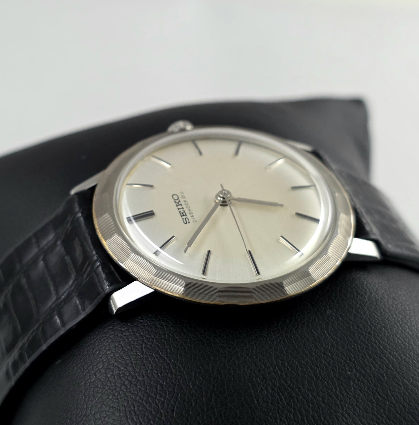 Seiko 6660-7020 - Ultra-Thin