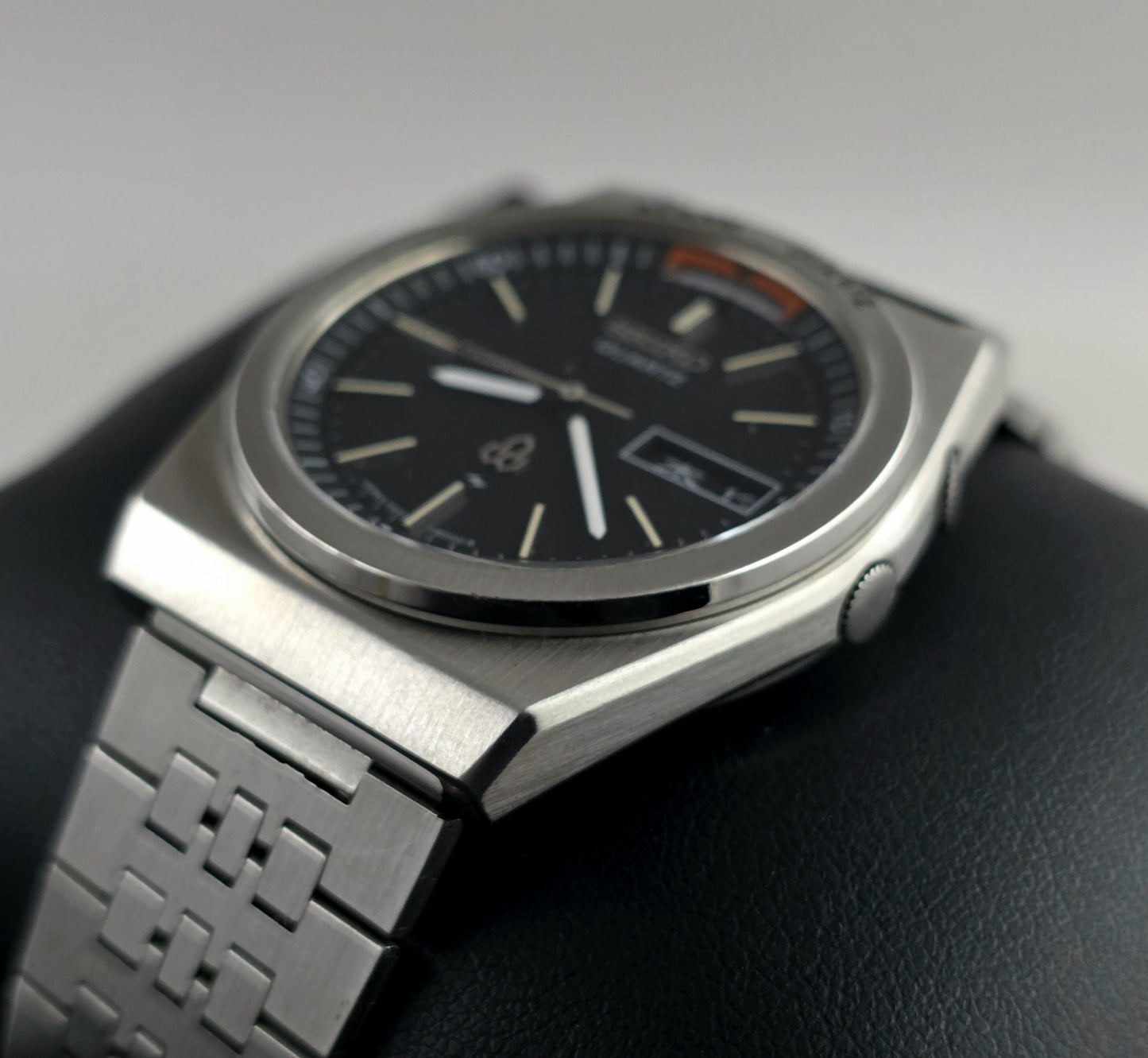 Seiko 7223-6000 Alarm Quartz