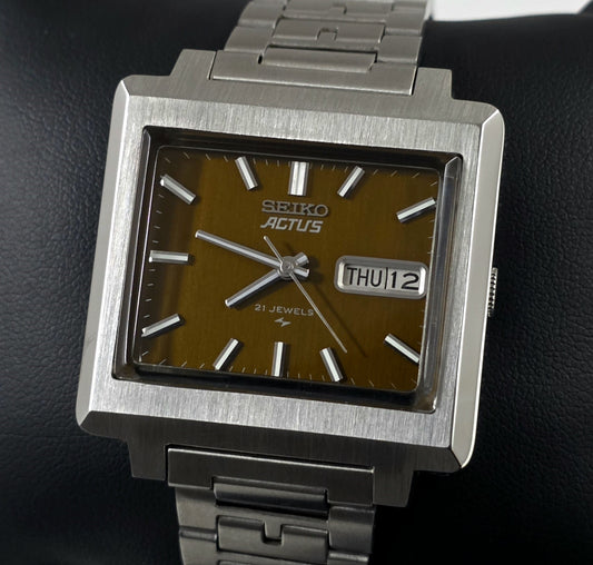 Seiko Actus 7019-5070