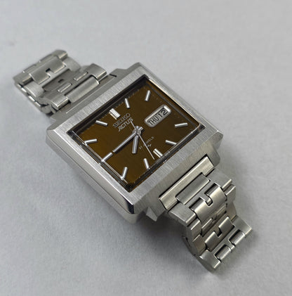 Seiko Actus 7019-5070