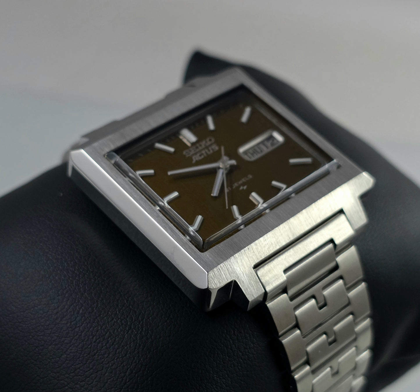 Seiko Actus 7019-5070