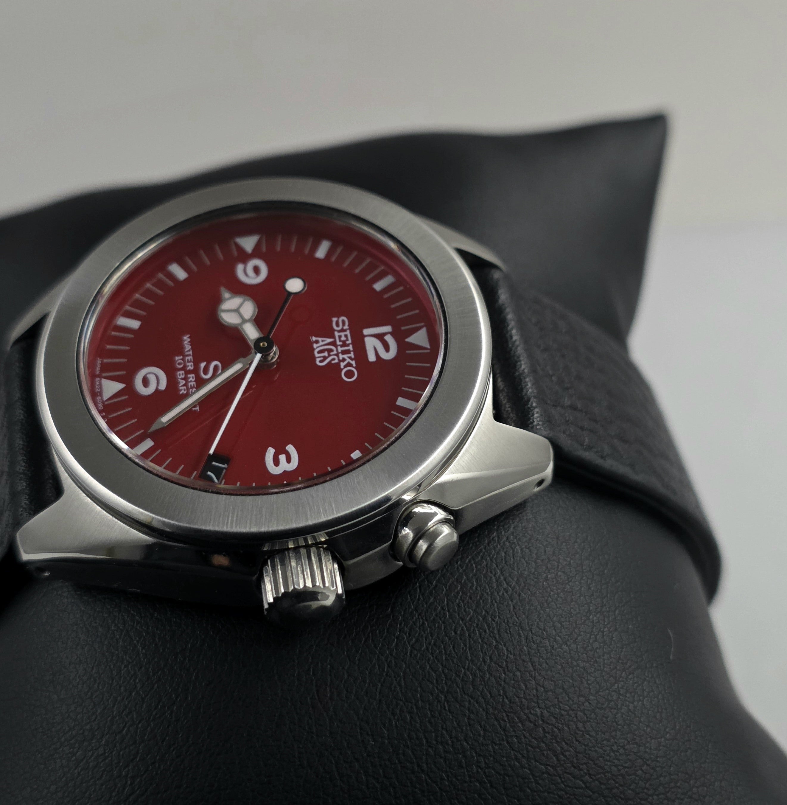 Seiko AGS SUS 5M22-6C30 A Red-Dialled – Turgay's Watches