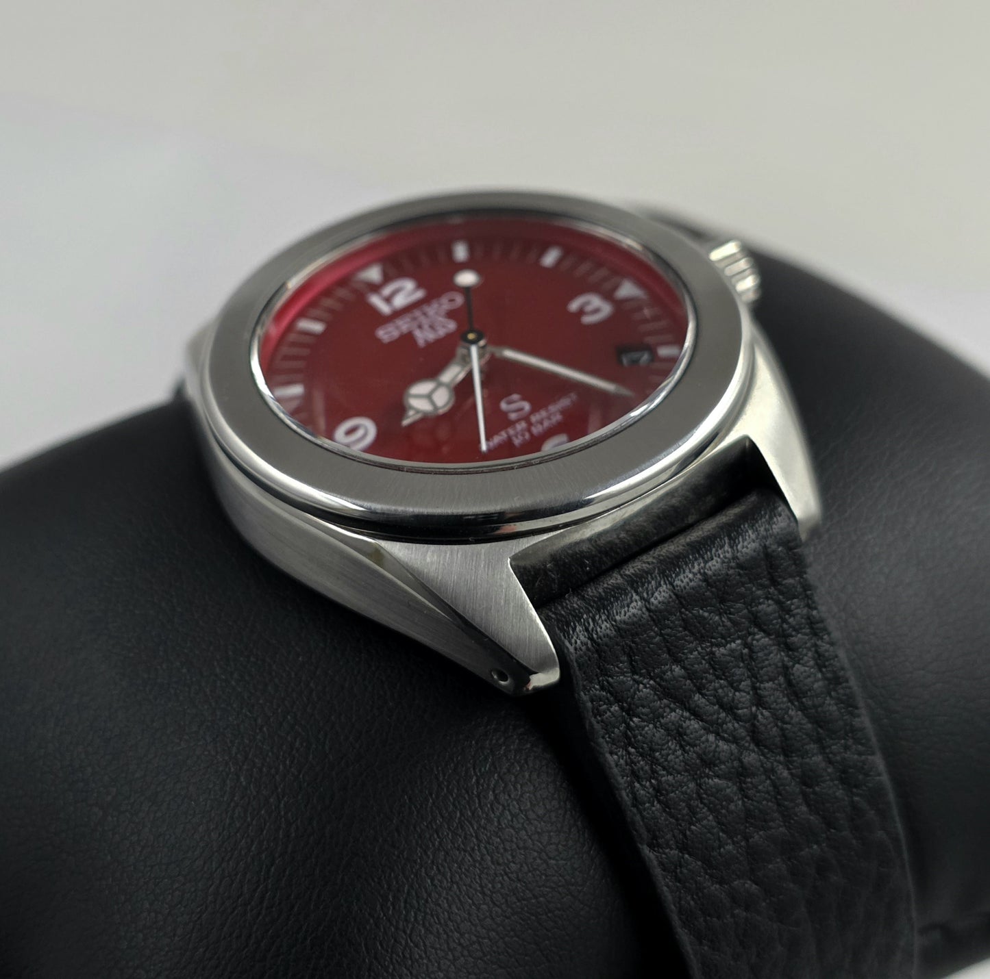 Seiko AGS SUS 5M22-6C30 A Red-Dialled Rare