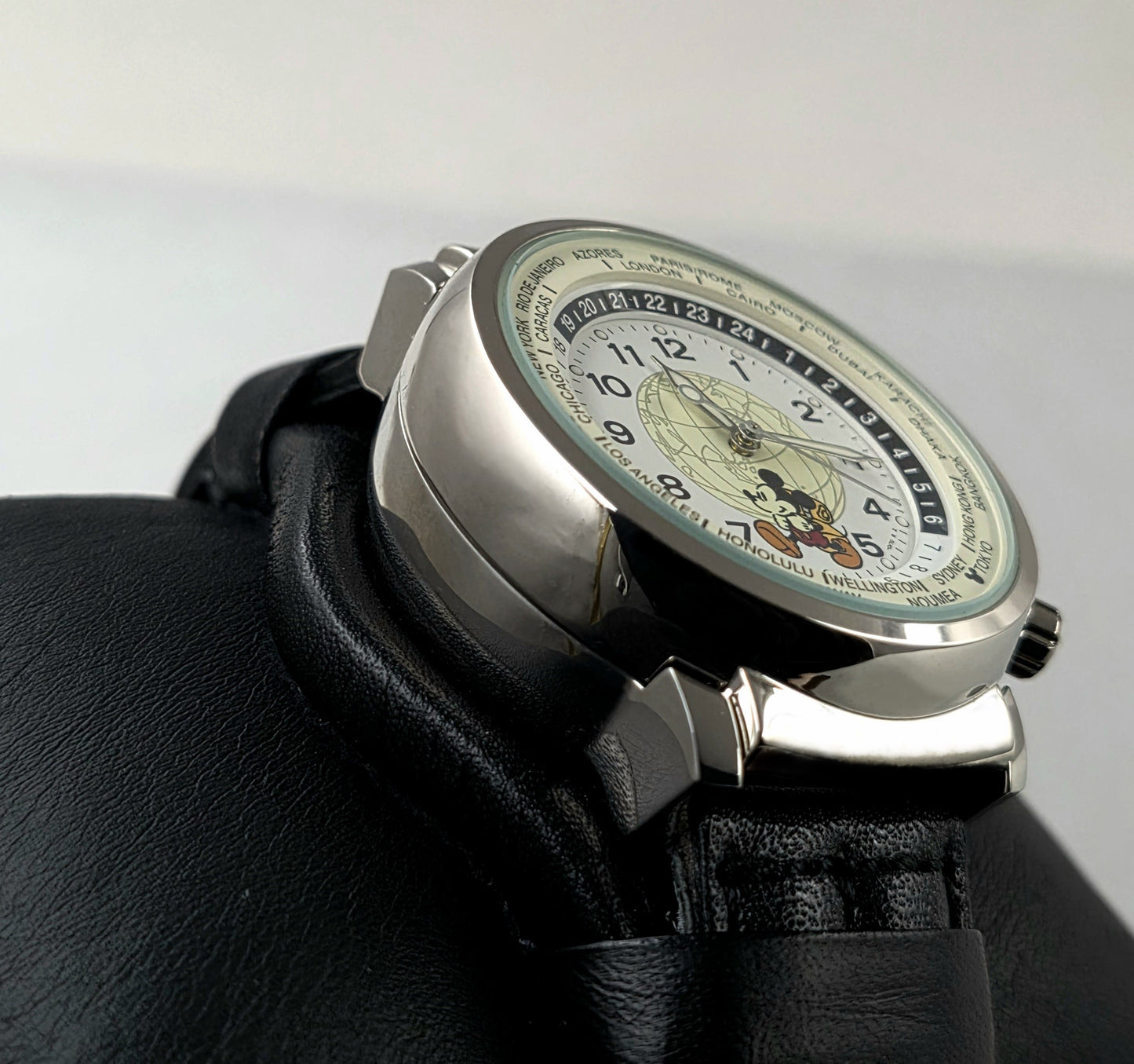Seiko Alba ACBX001 Mickey Navigator V732-0J30