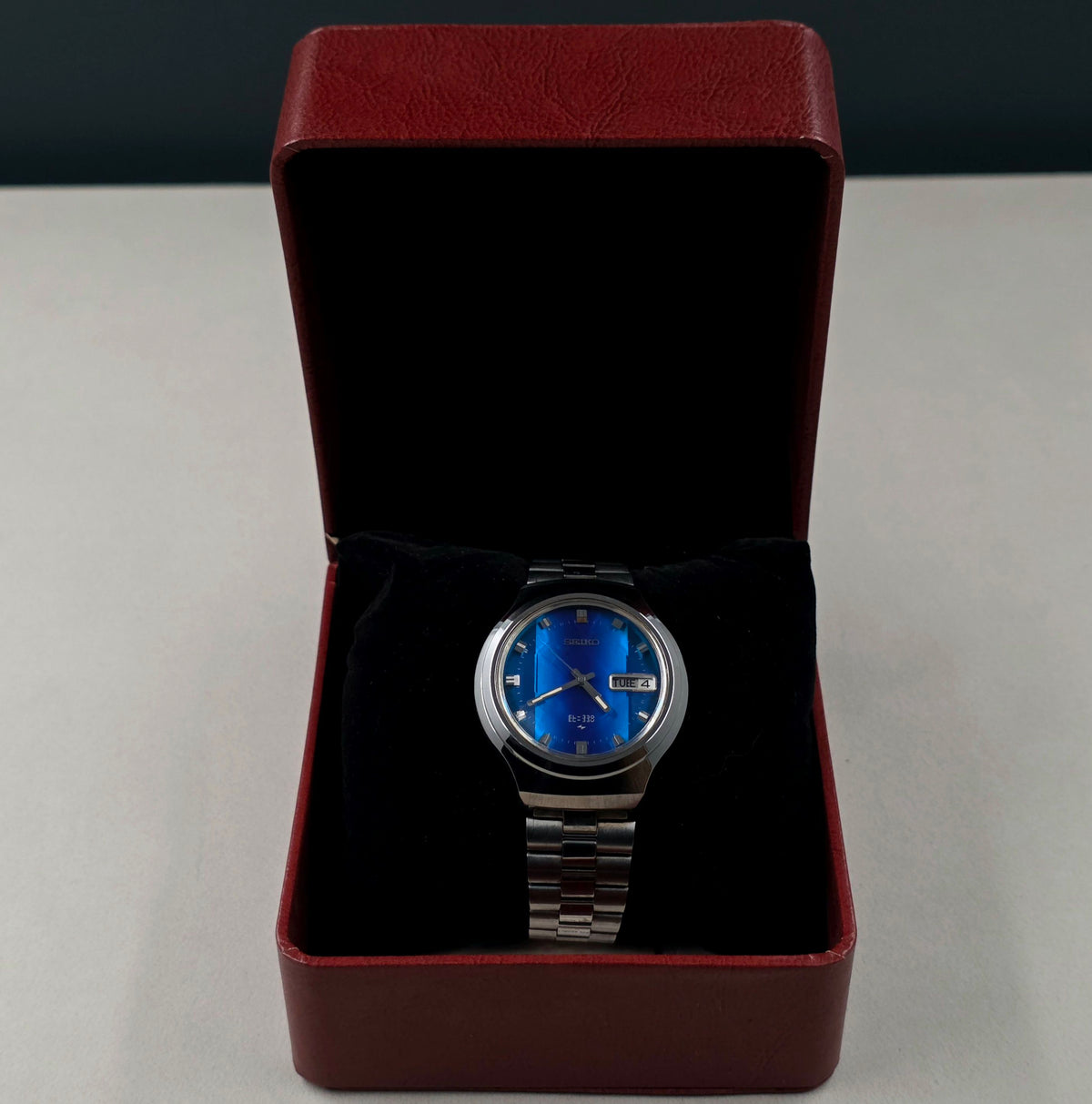 Seiko EL-330 Battery-Powered Watch Ref. 3303-8120E