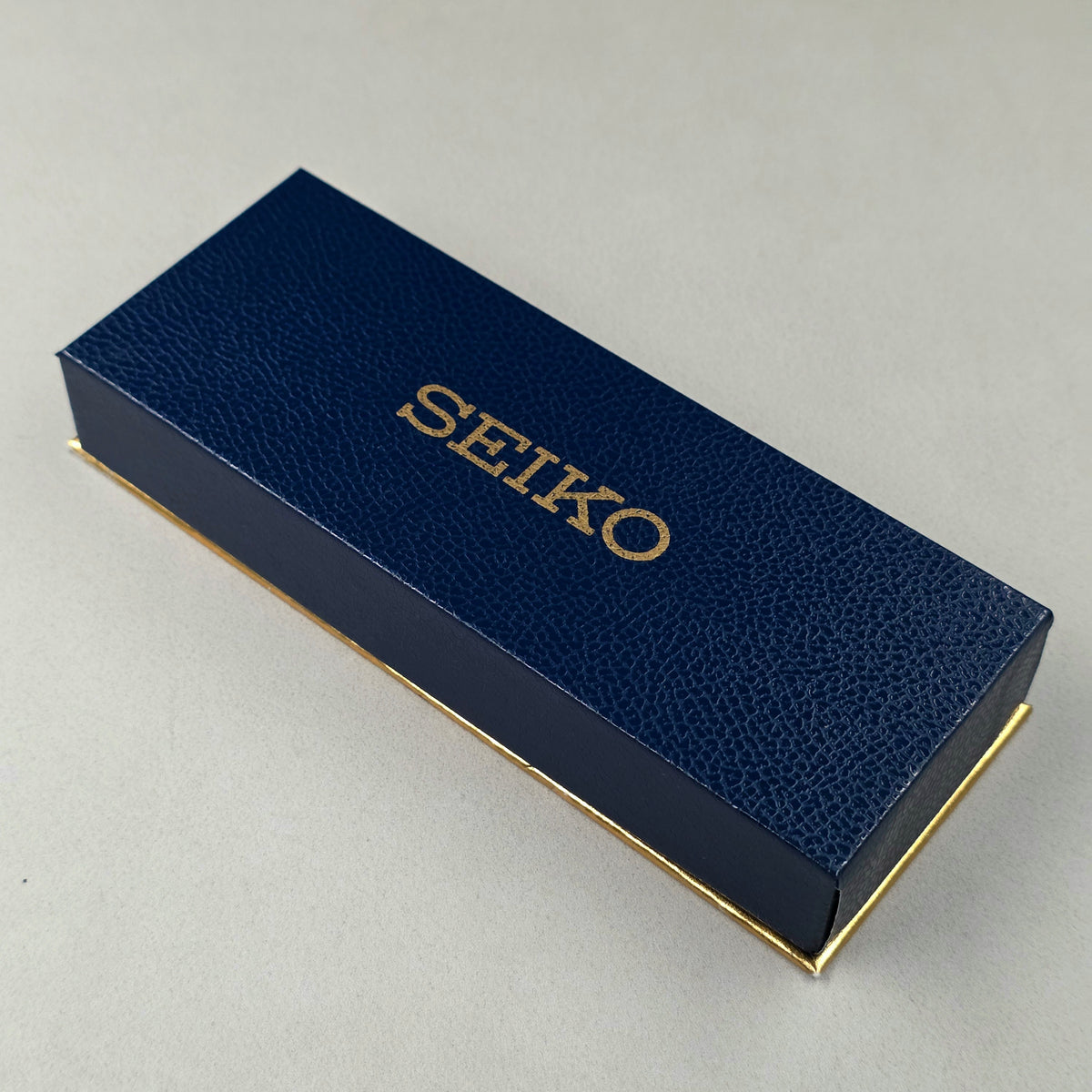 Seiko × Hanae Mori Reversible Ref. 2N20-0070