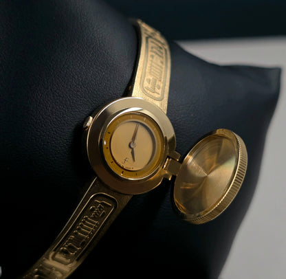 Seiko Golden Nefertiti 1E20-0A20