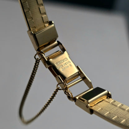 Seiko Golden Nefertiti 1E20-0A20