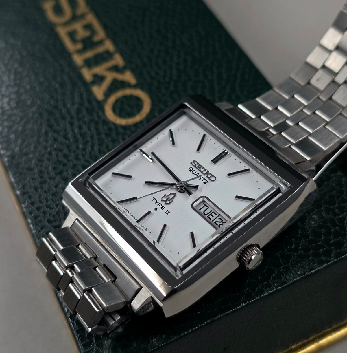 Seiko Quartz Type II Square Ref. 7546-5020