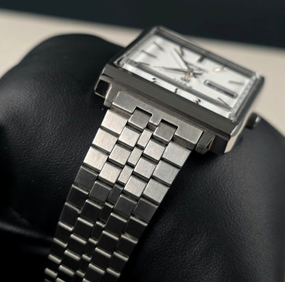 Seiko Quartz Type II Square Ref. 7546-5020