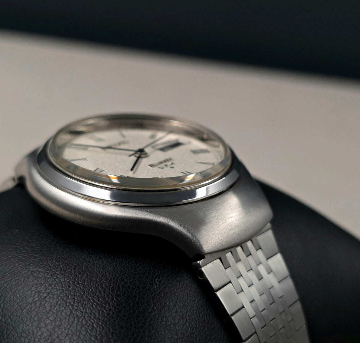 Seiko Quartz V.F.A. Ref. 3823-7001
