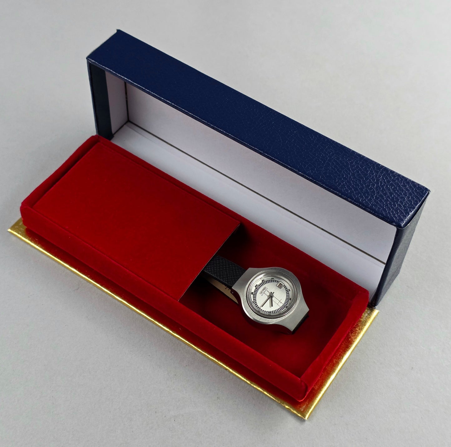 Seiko Lady Vintage 2205-7060