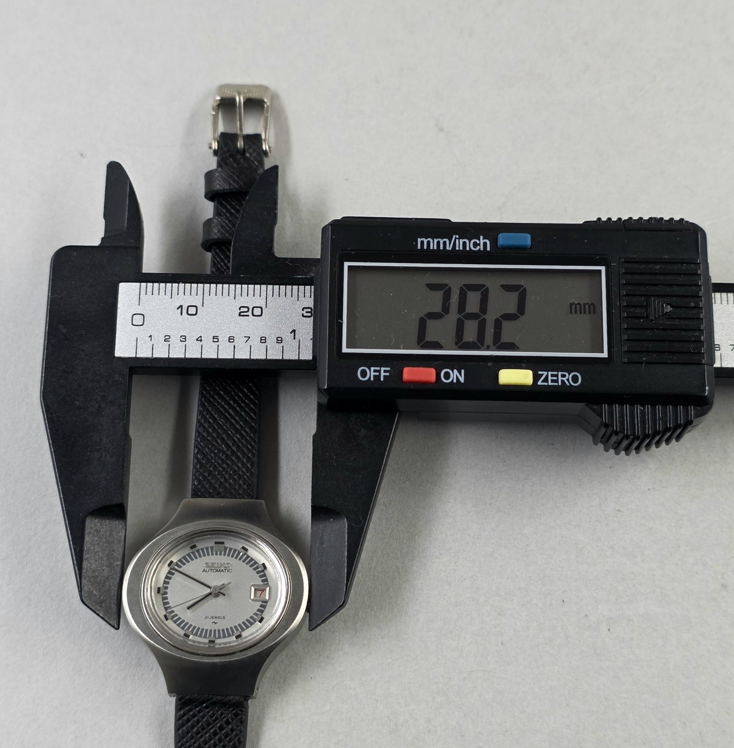 Seiko Lady Vintage 2205-7060