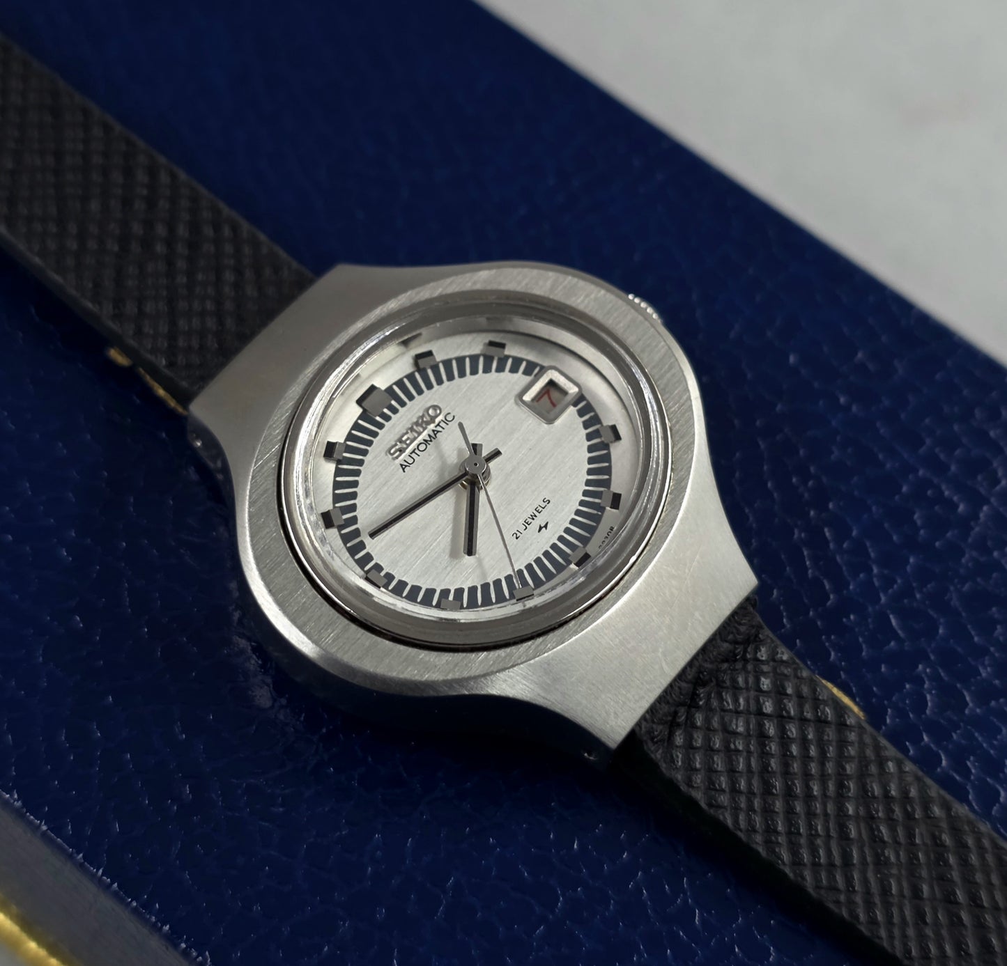 Seiko Lady Vintage 2205-7060