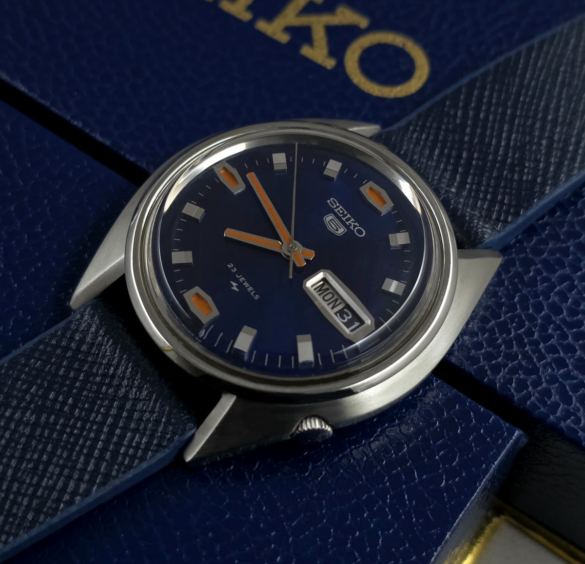Seiko 5 Automatic 5126-8110 & Seiko Salvia 1104-0100