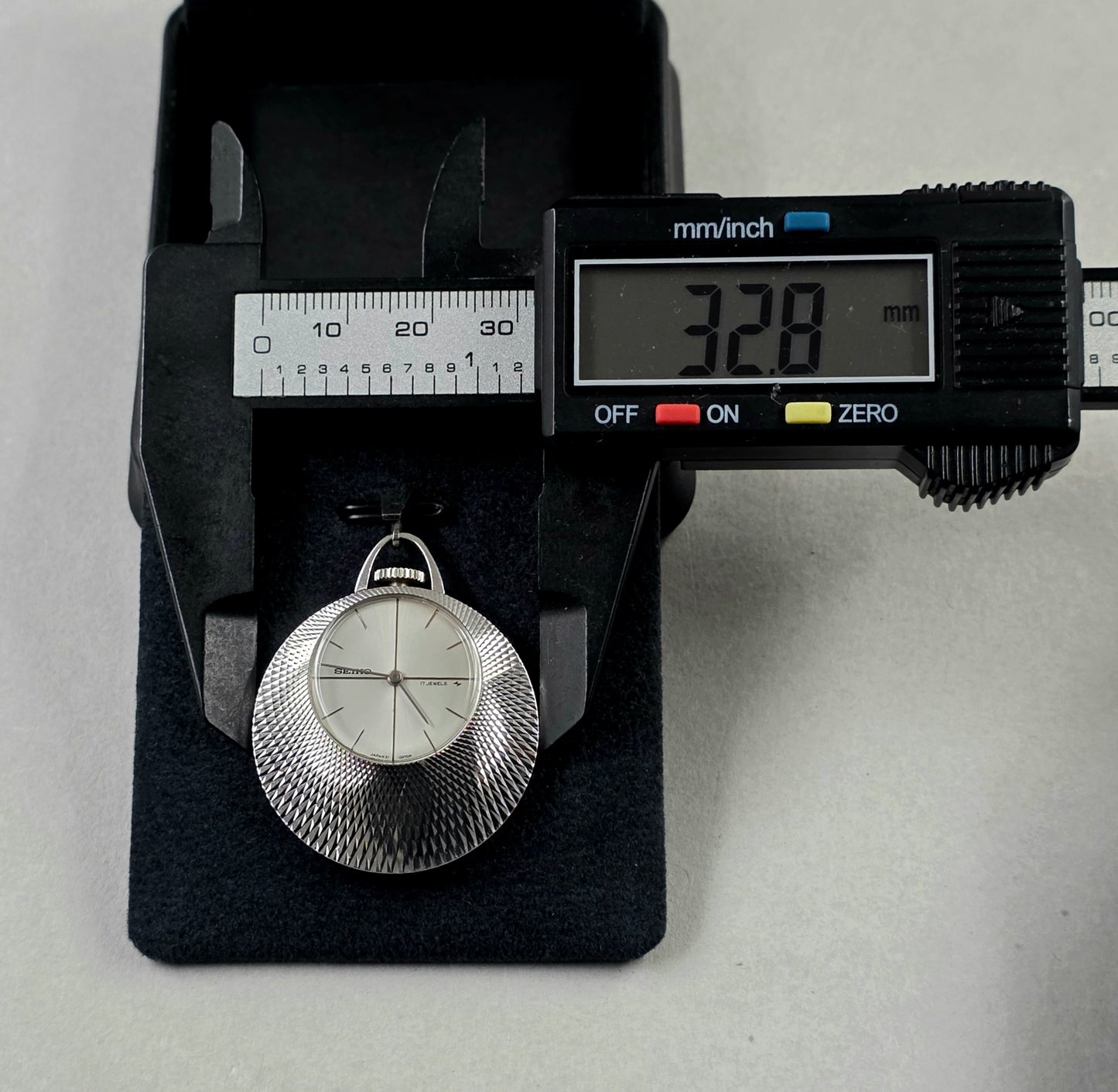 Seiko Pendant Watch 21-7160