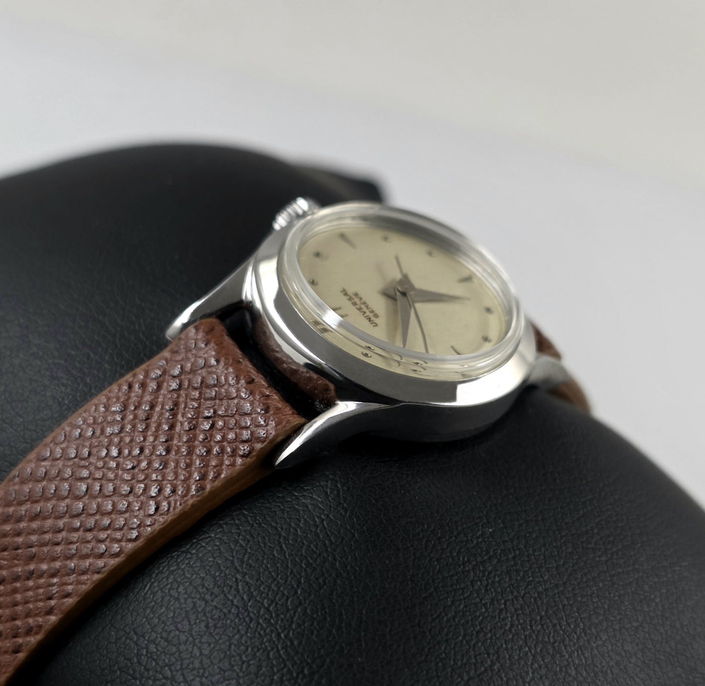 Universal Genève Lady Vintage 27508